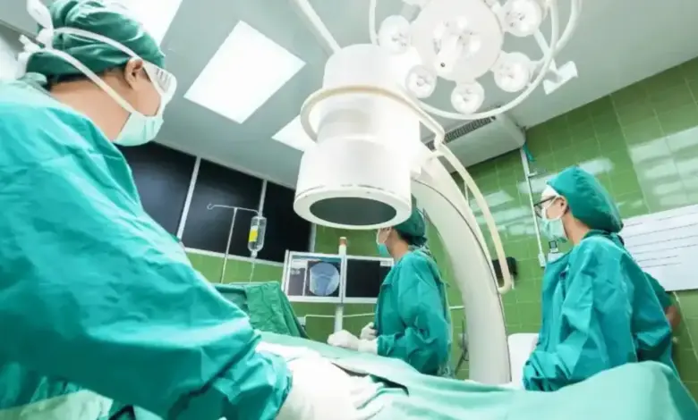Cirurgia de cisto sinovial no pé