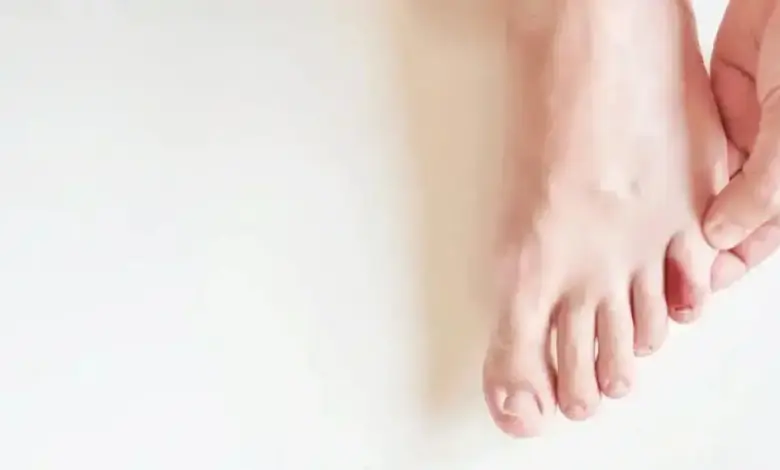 Dedo mindinho do pé quebrado