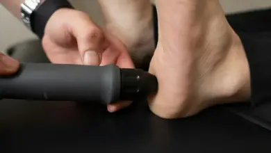 Dor no calcanhar ao andar